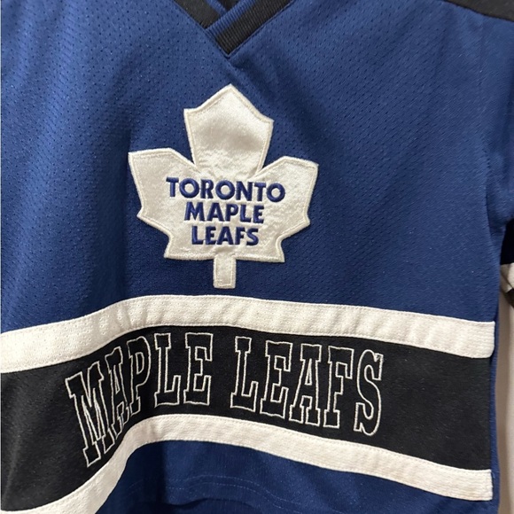 Vintage Toronto Maple Leafs NHL Hockey Jersey - Picture 4 of 6
